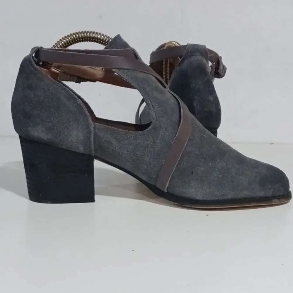 Corso Como Hanna Suede Bootie burnished gray sz 7.5